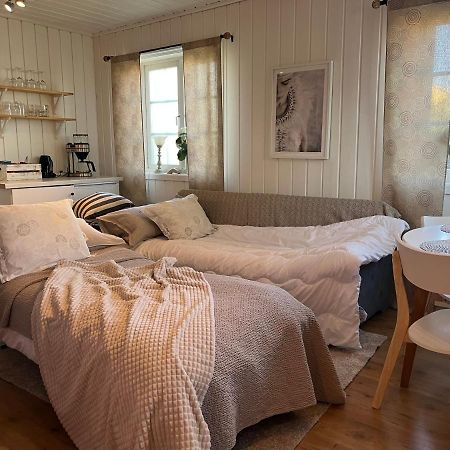 Lilla Groena Huset Pa Garden Harnosand Exterior foto