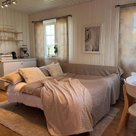 Lilla Groena Huset Pa Garden Harnosand Exterior foto
