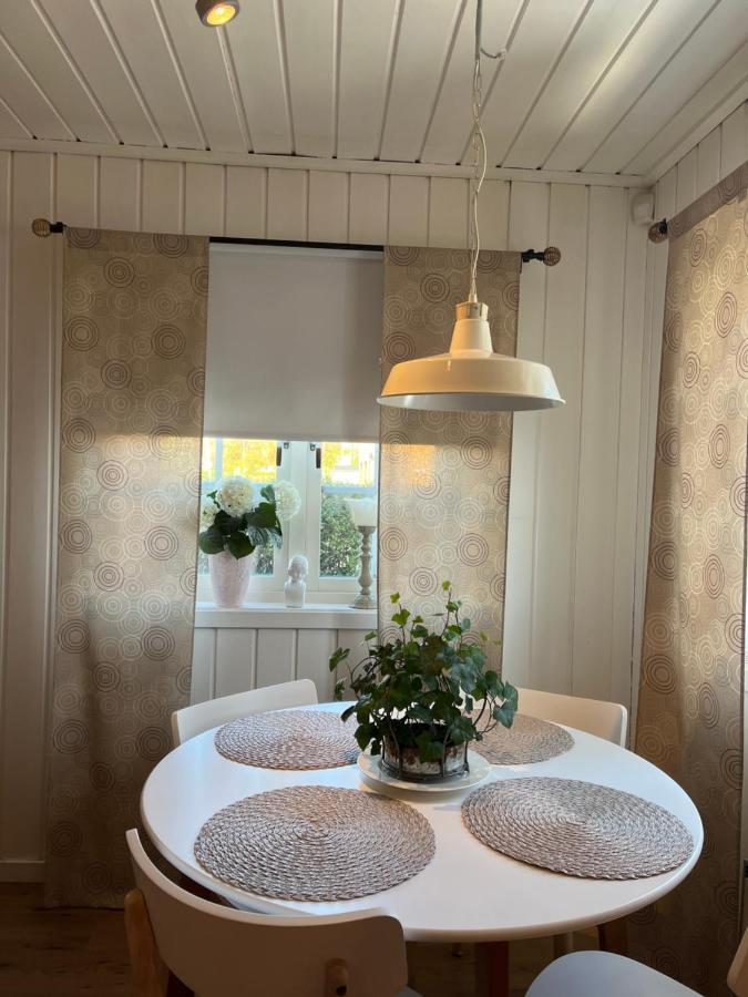Lilla Groena Huset Pa Garden Harnosand Exterior foto